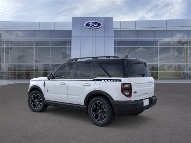 2025 Ford Bronco Sport Outer Banks photo 3