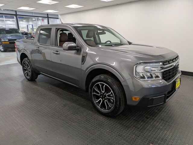 2023 Ford Maverick Lariat photo 2