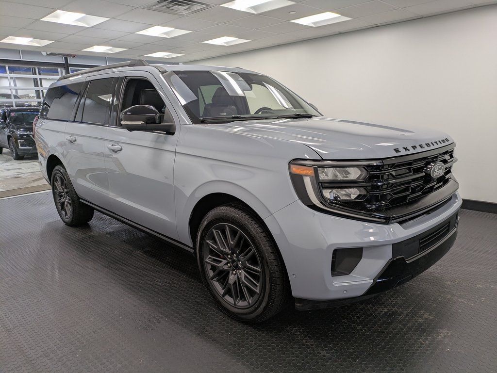 Used 2025 Ford Expedition Max Platinum SUV