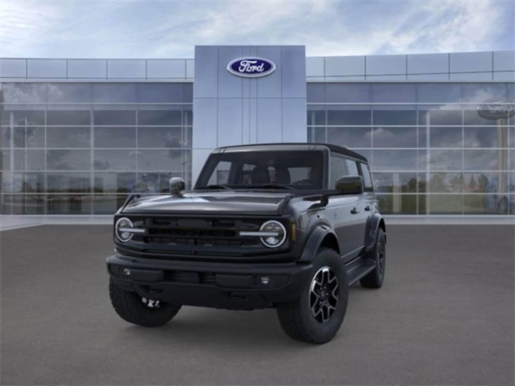 New 2025 Ford Bronco Outer Banks SUV