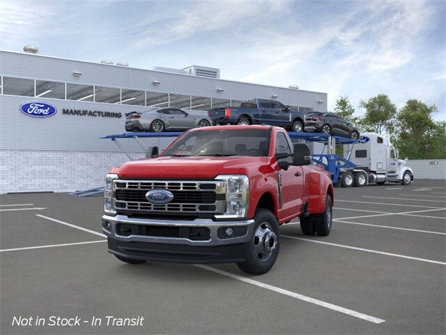 2026 Ford F-350 XLT photo 2