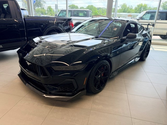 2025 Ford Mustang Coupe 