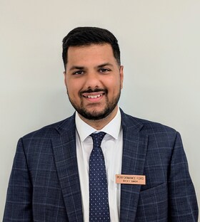 Staff member Bicky Singh from ID_170f280b557d