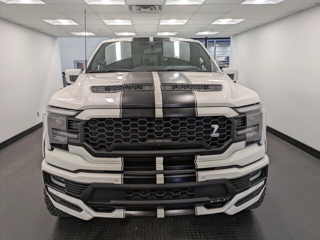 2024 Ford F-150 Lariat photo 2