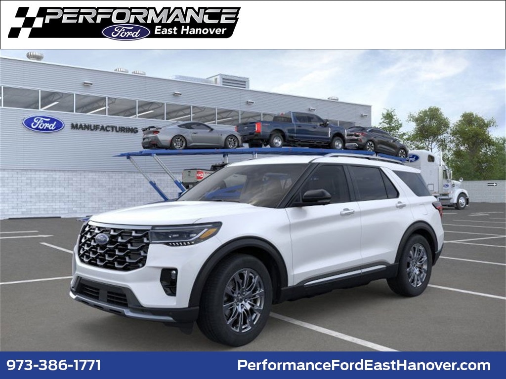 2026 Ford Explorer Platinum's photo