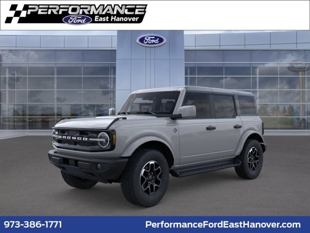 New 2026 Ford Bronco Outer Banks SUV