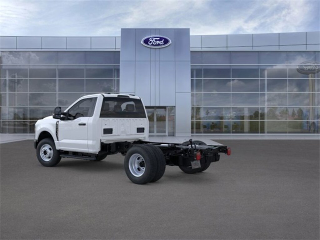 New 2026 Ford F-350SD Chassis