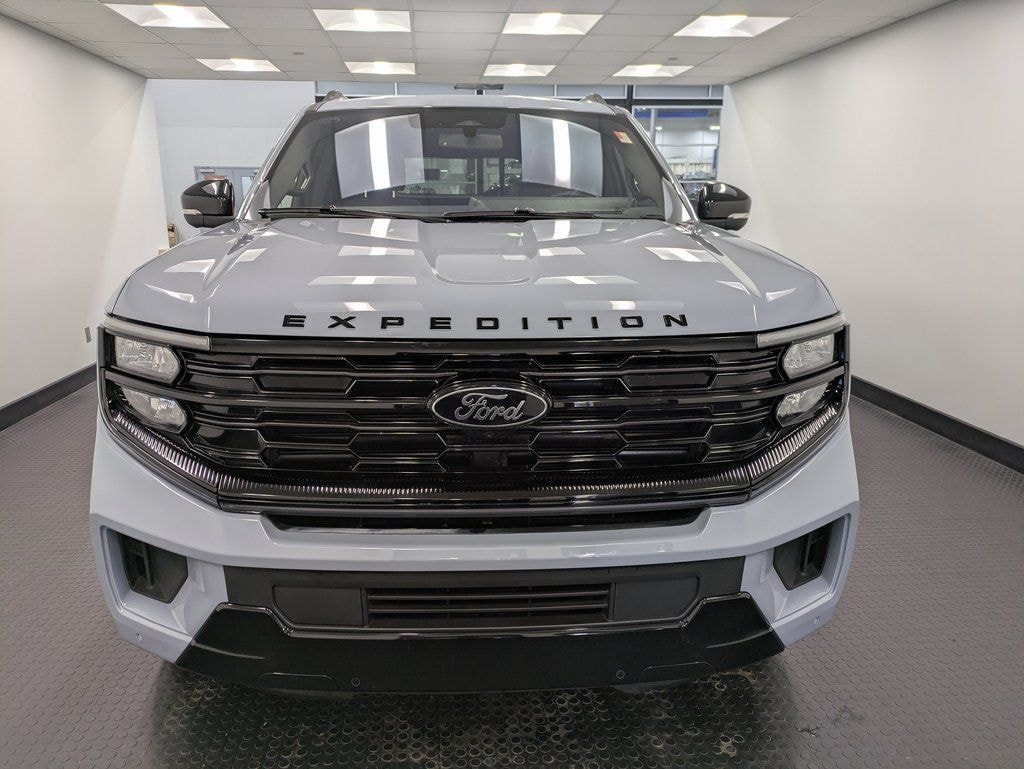 Used 2025 Ford Expedition Max Platinum SUV