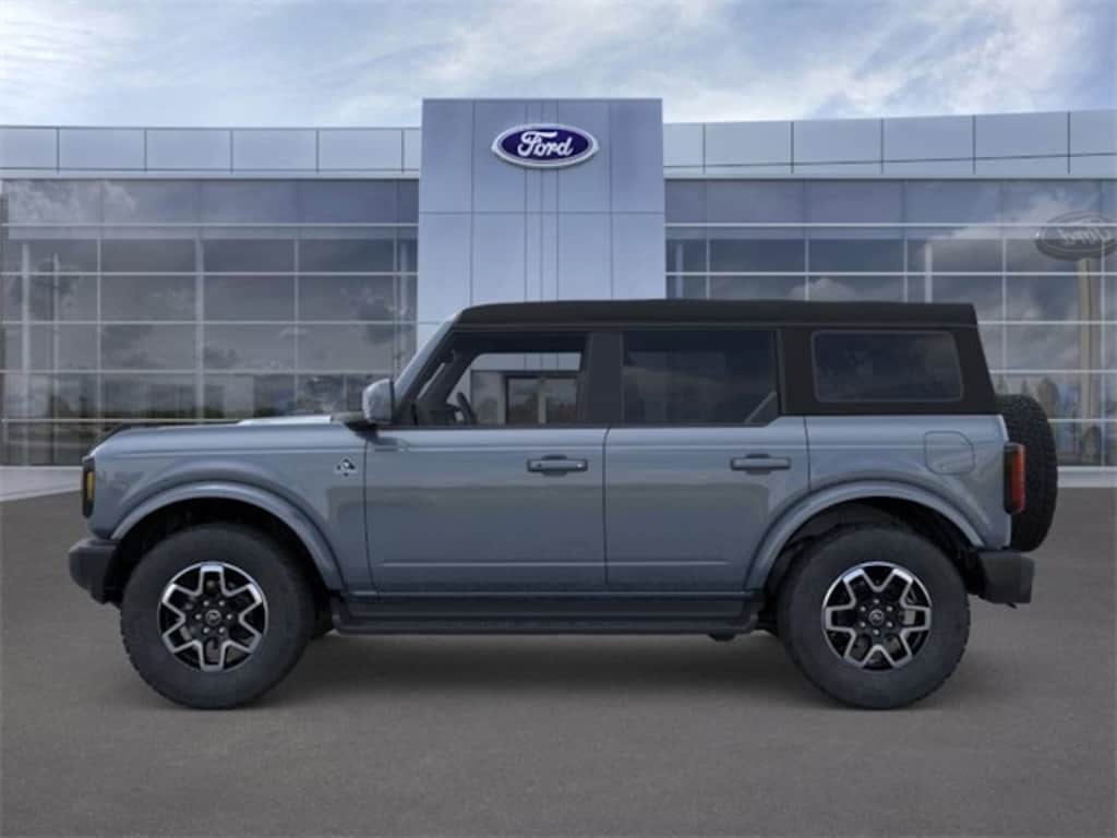 New 2025 Ford Bronco Outer Banks SUV