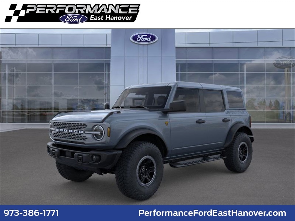2025 Ford Bronco SUV 