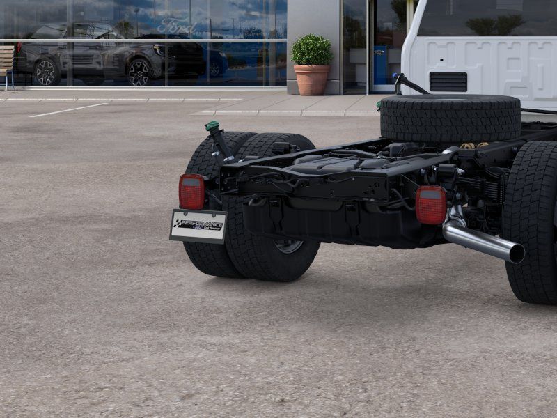2026 Ford F-550 Super Duty Chassis Cab XL - Photo 21