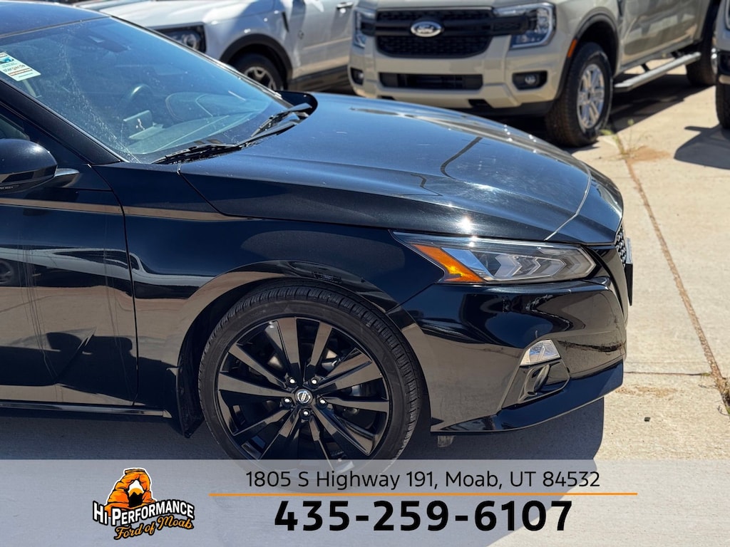 2022 Nissan Altima 2.5 SR photo 4