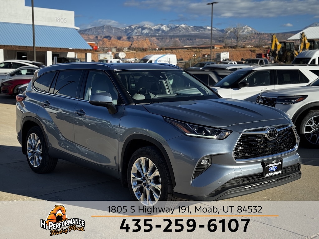 Used 2023 Toyota Highlander L SUV