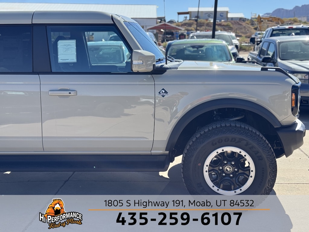 New 2025 Ford Bronco Outer Banks SUV