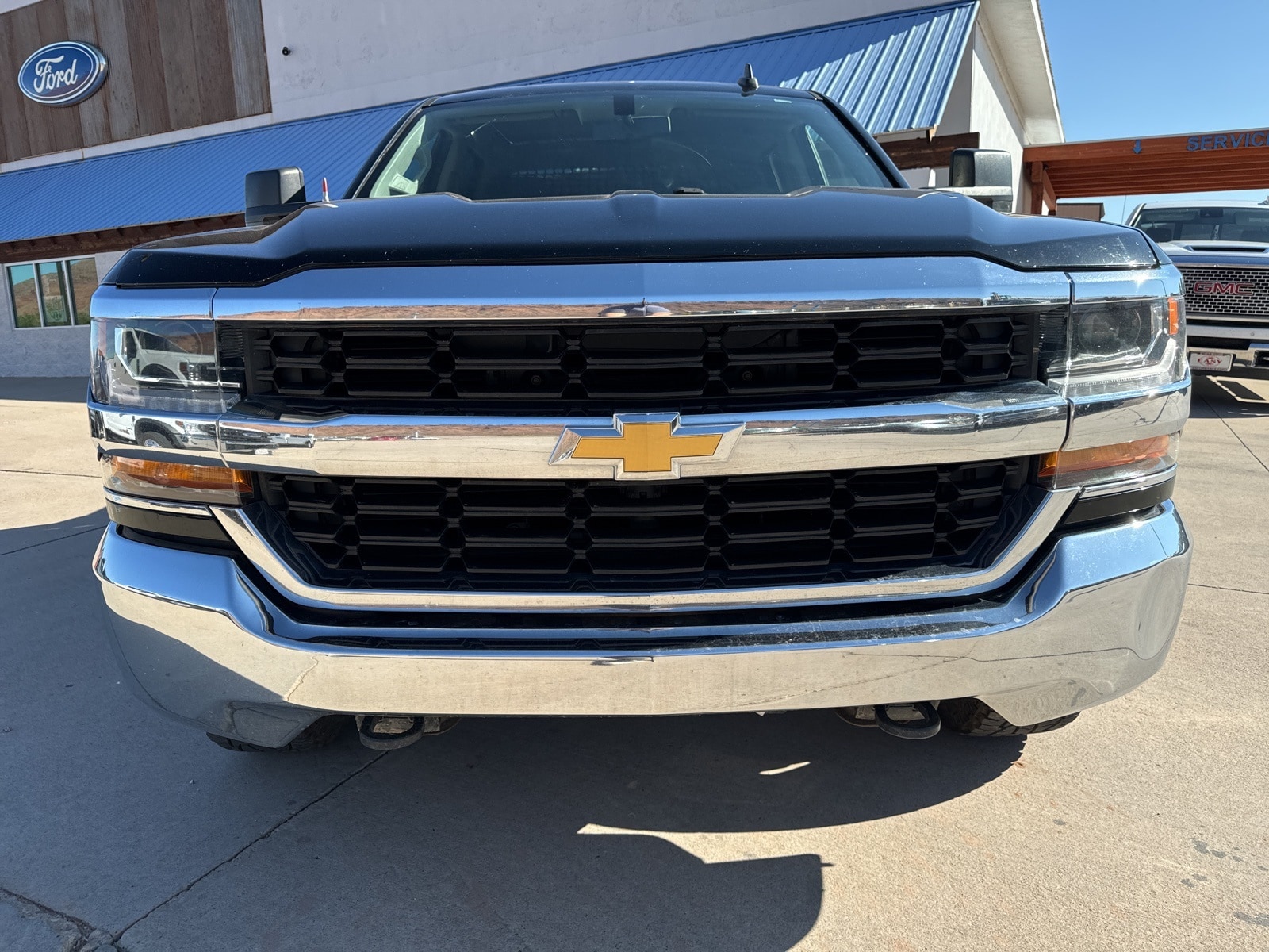 Used 2017 Chevrolet Silverado 1500 LT with VIN 3GCUKREC7HG463361 for sale in Moab, UT