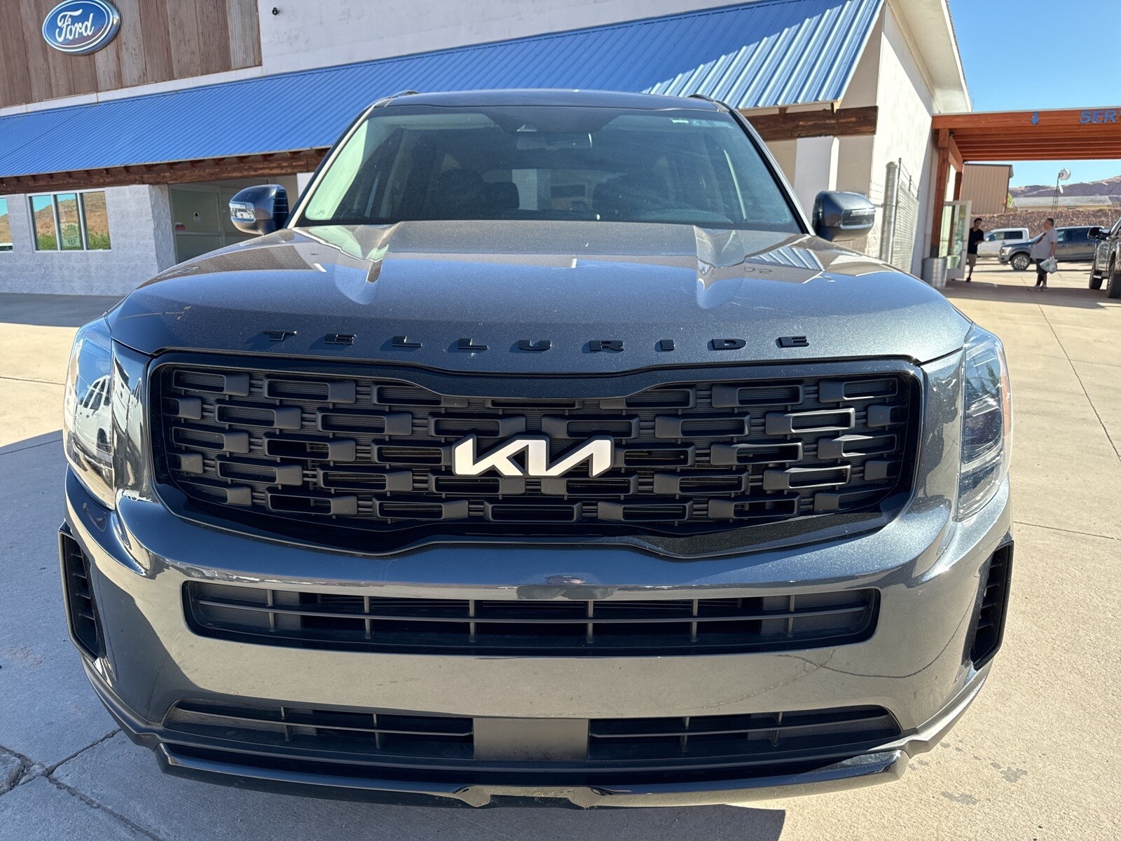 Used 2022 Kia Telluride EX with VIN 5XYP3DHC7NG255015 for sale in Moab, UT