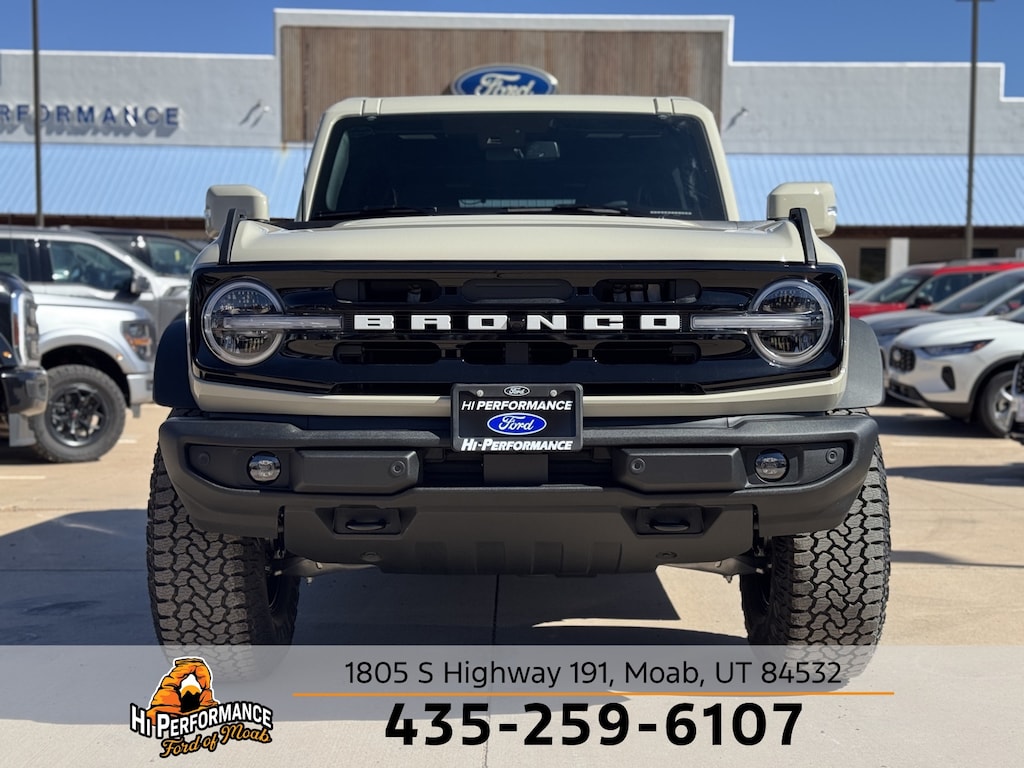 New 2025 Ford Bronco Outer Banks SUV