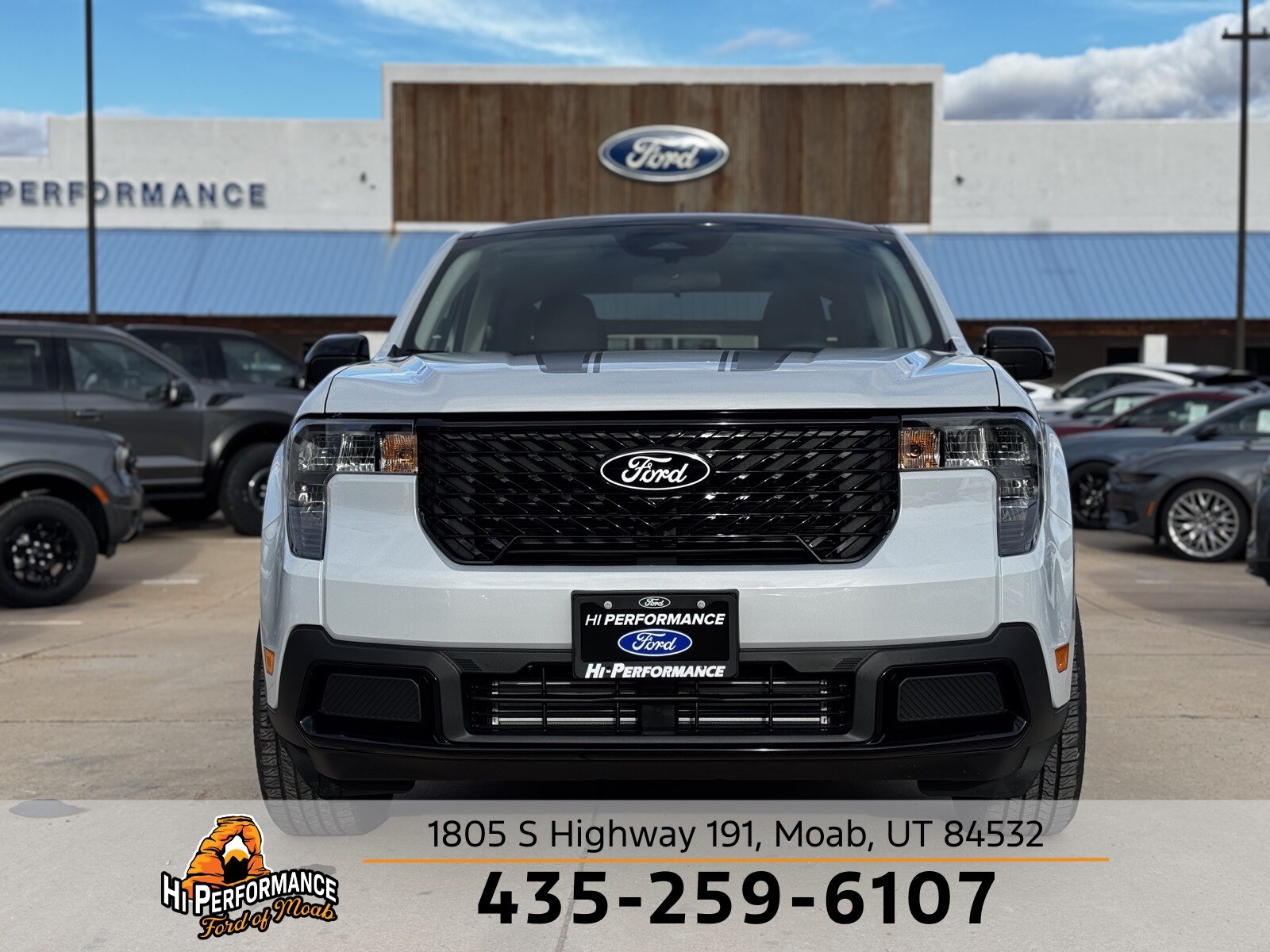 2025 Ford Maverick XLT photo 2