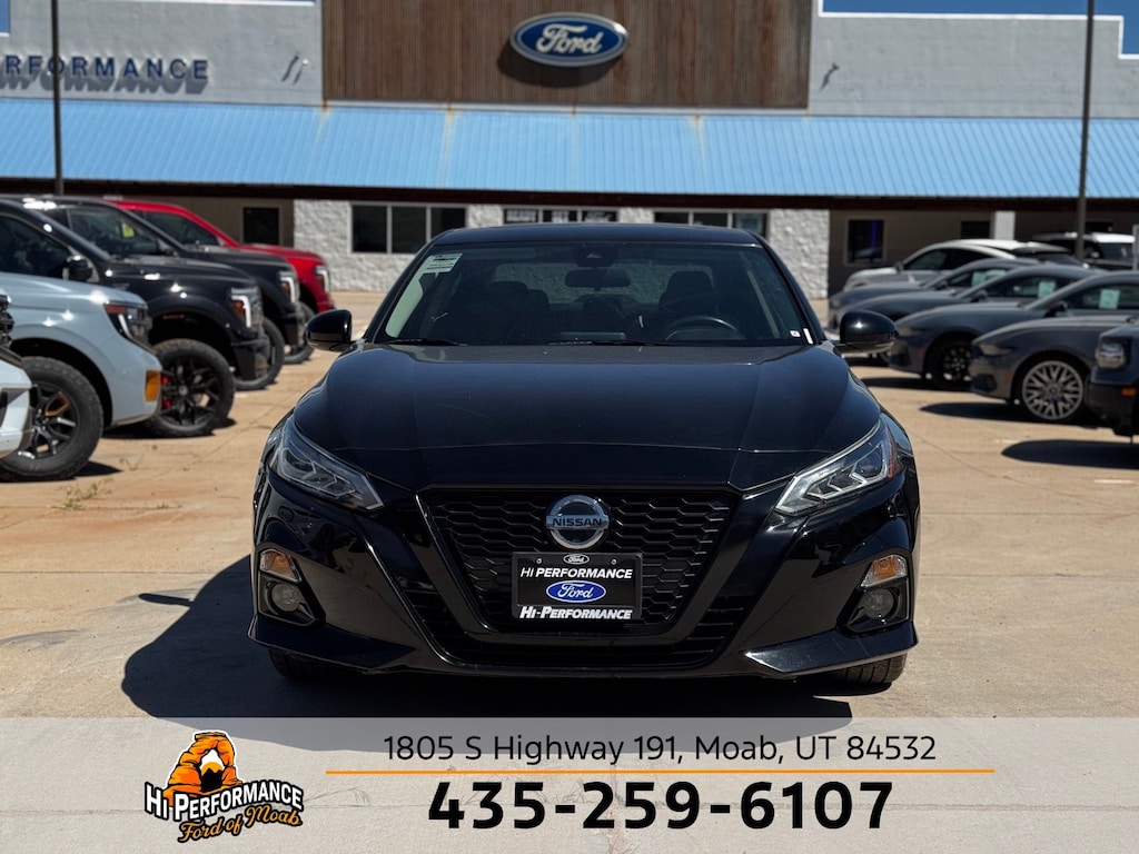 2022 Nissan Altima 2.5 SR photo 2