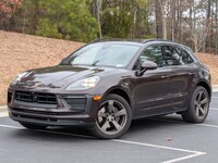 2025 Porsche Macan SUV