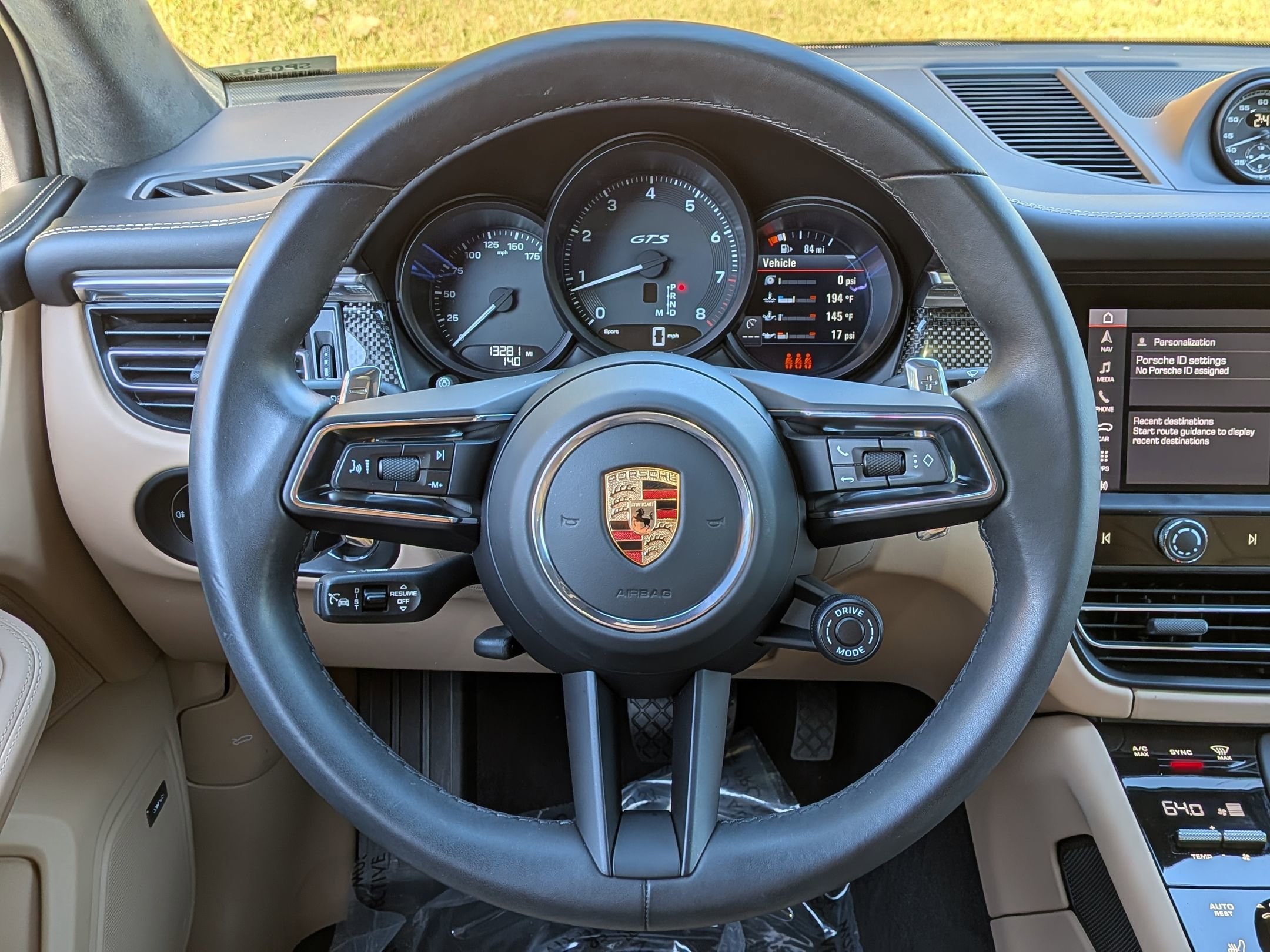 2025 Porsche Macan GTS photo 3