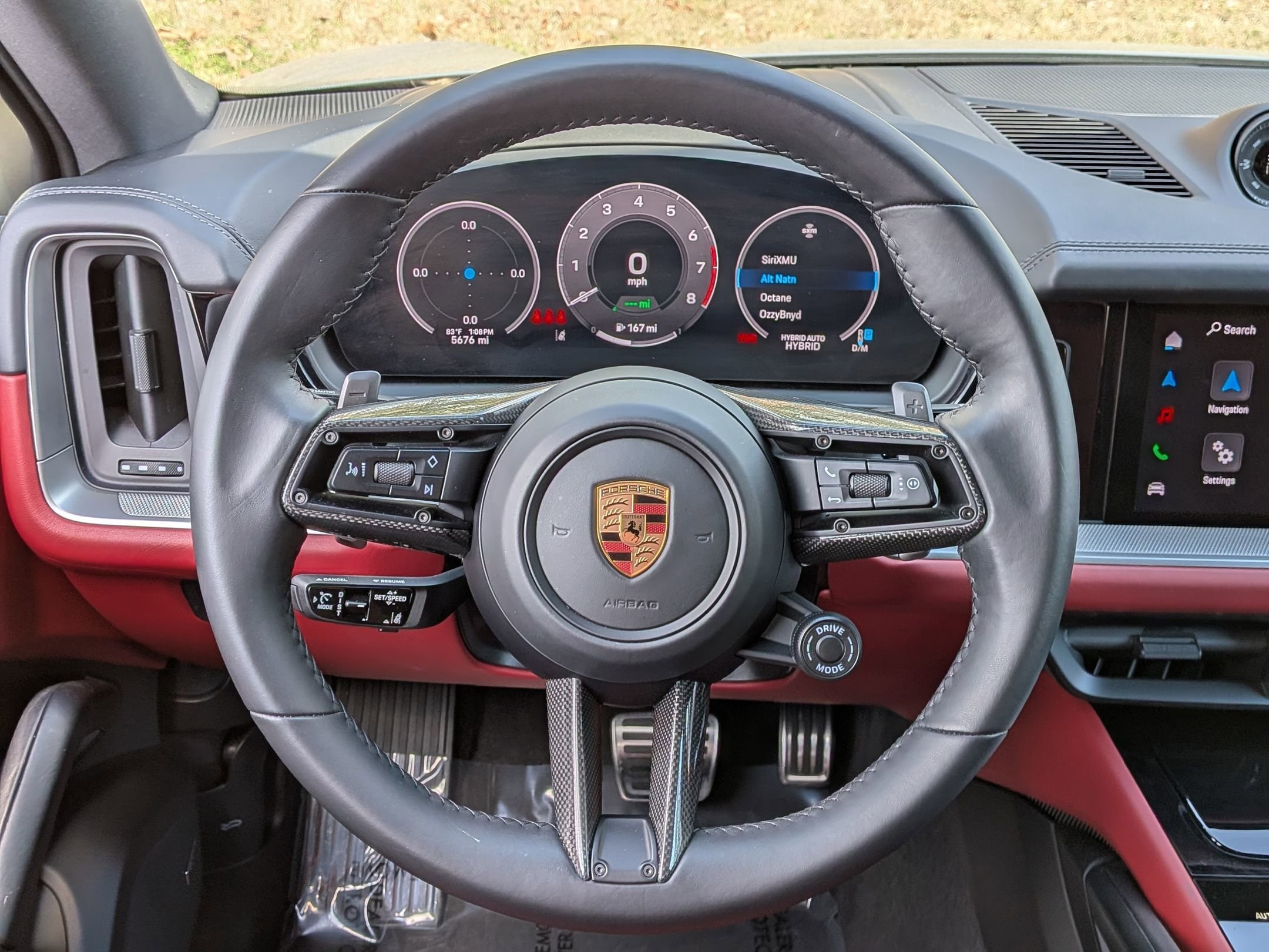 2025 Porsche Cayenne S E-Hybrid Coupe photo 3