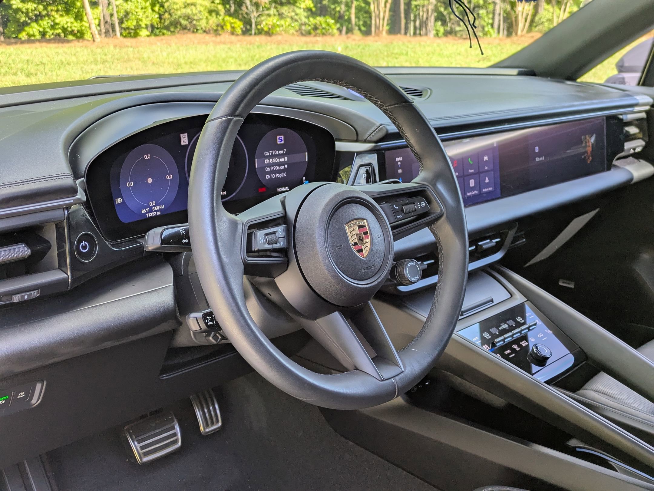 2024 Porsche Macan Electric 4 photo 3
