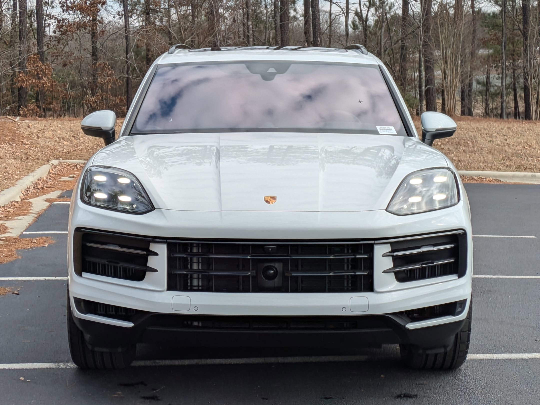 2024 Porsche Cayenne E-Hybrid photo 2