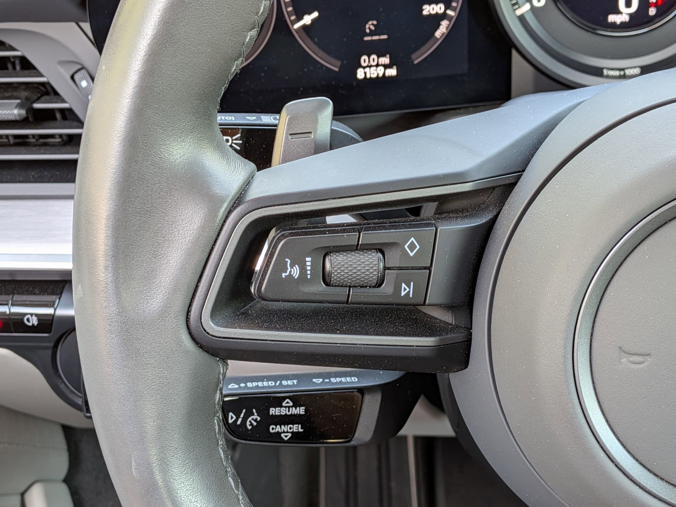 2021 Porsche 911 Carrera 4S Cabriolet photo 3