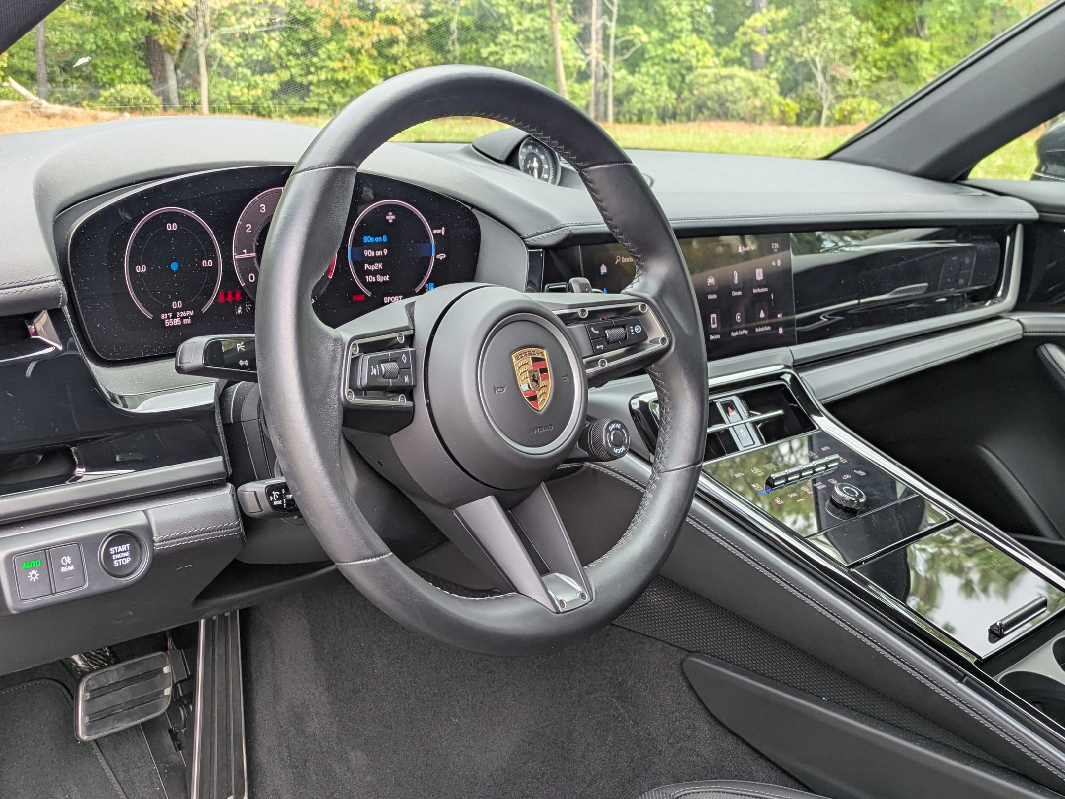 2024 Porsche Panamera photo 4