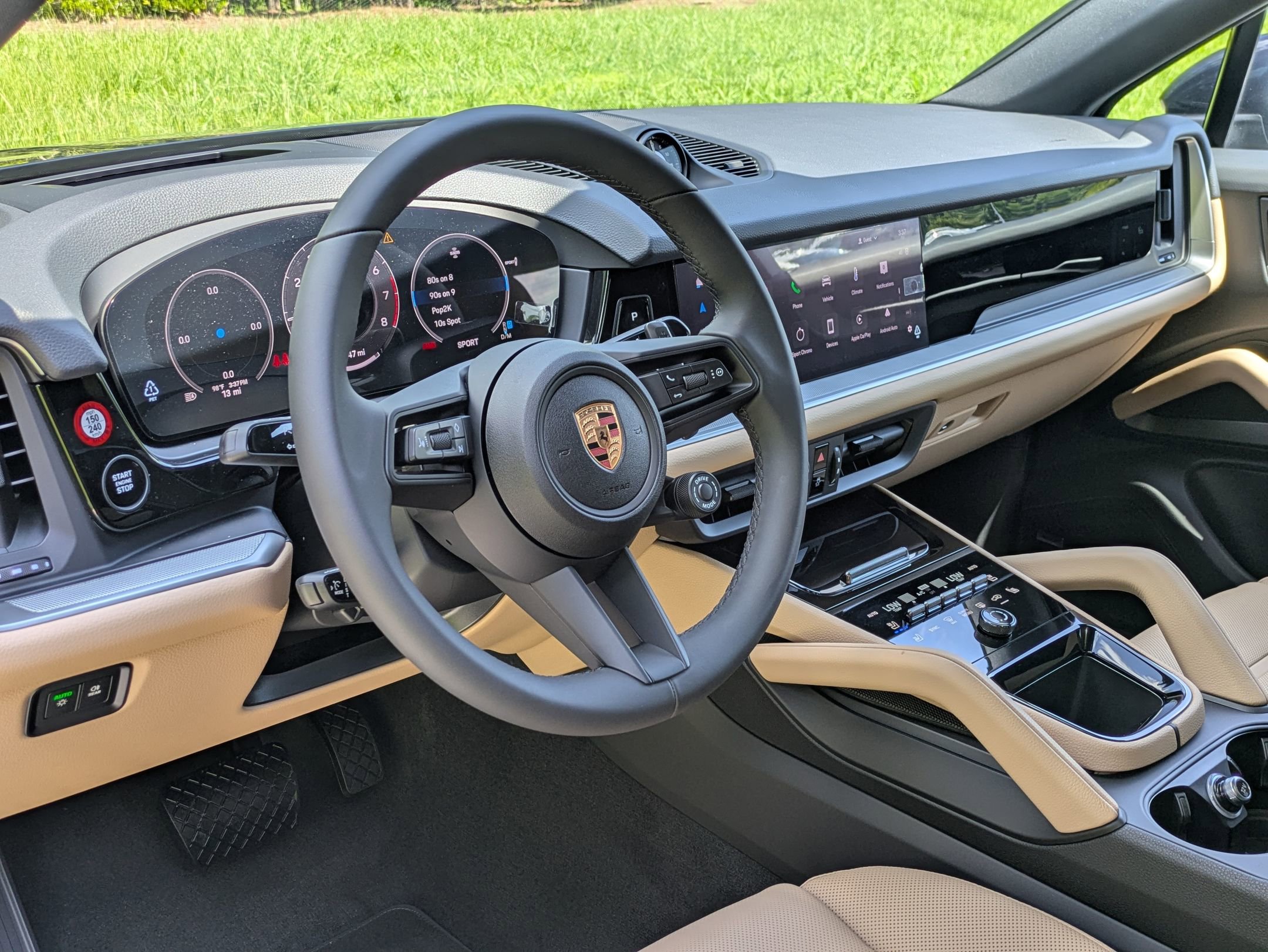 2025 Porsche Cayenne Coupe photo 4