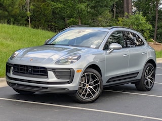 2025 Porsche Macan SUV