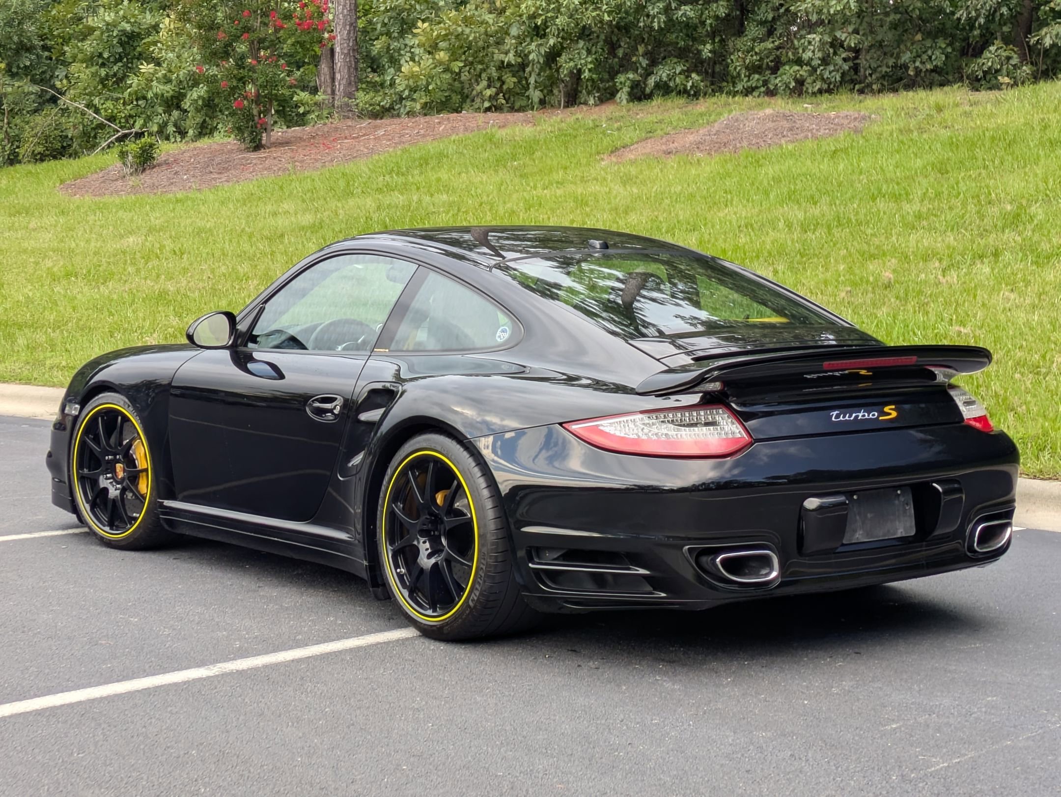 2011 Porsche 911 Turbo S Coupe photo 3
