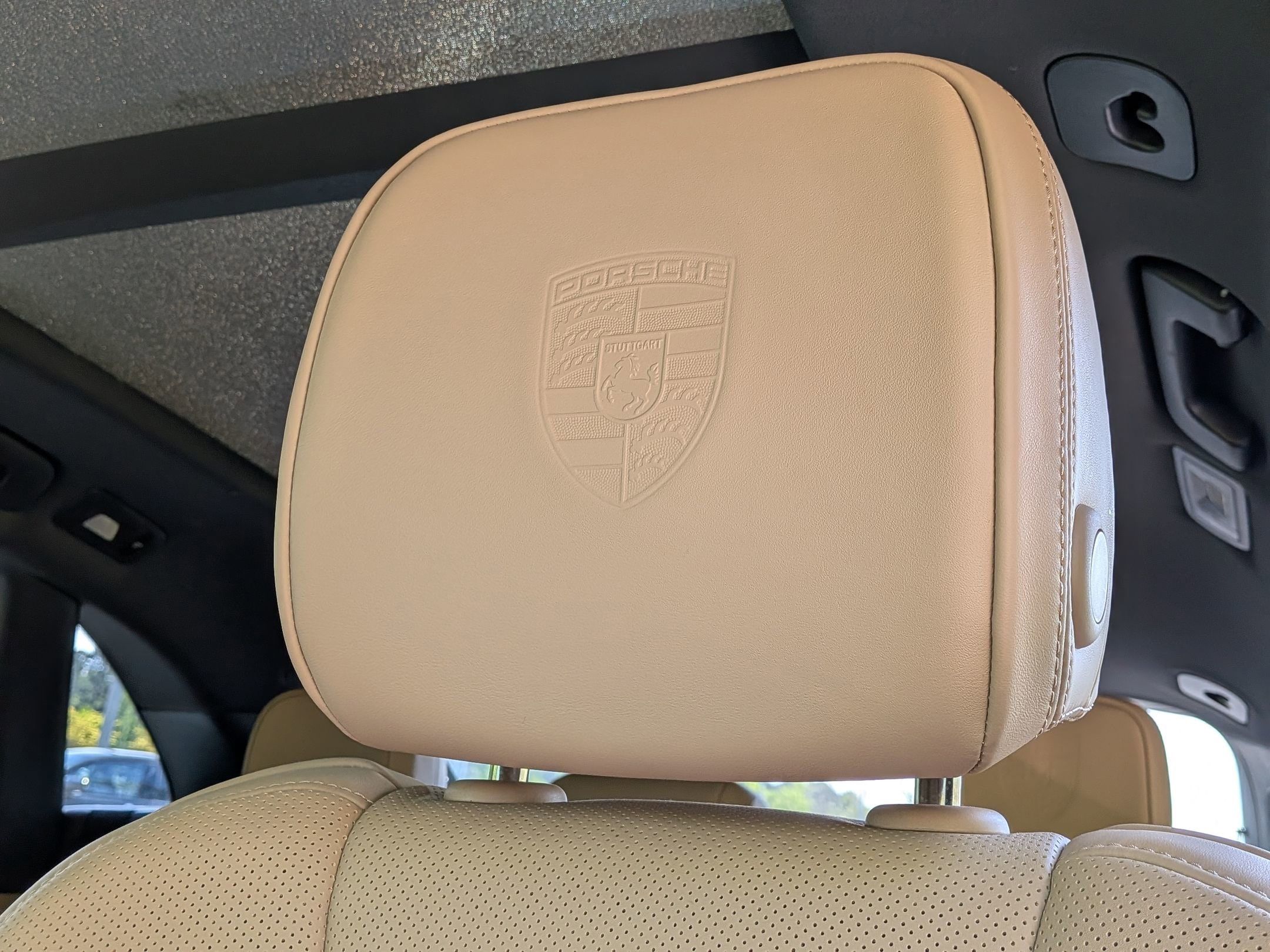 2025 Porsche Macan photo 5