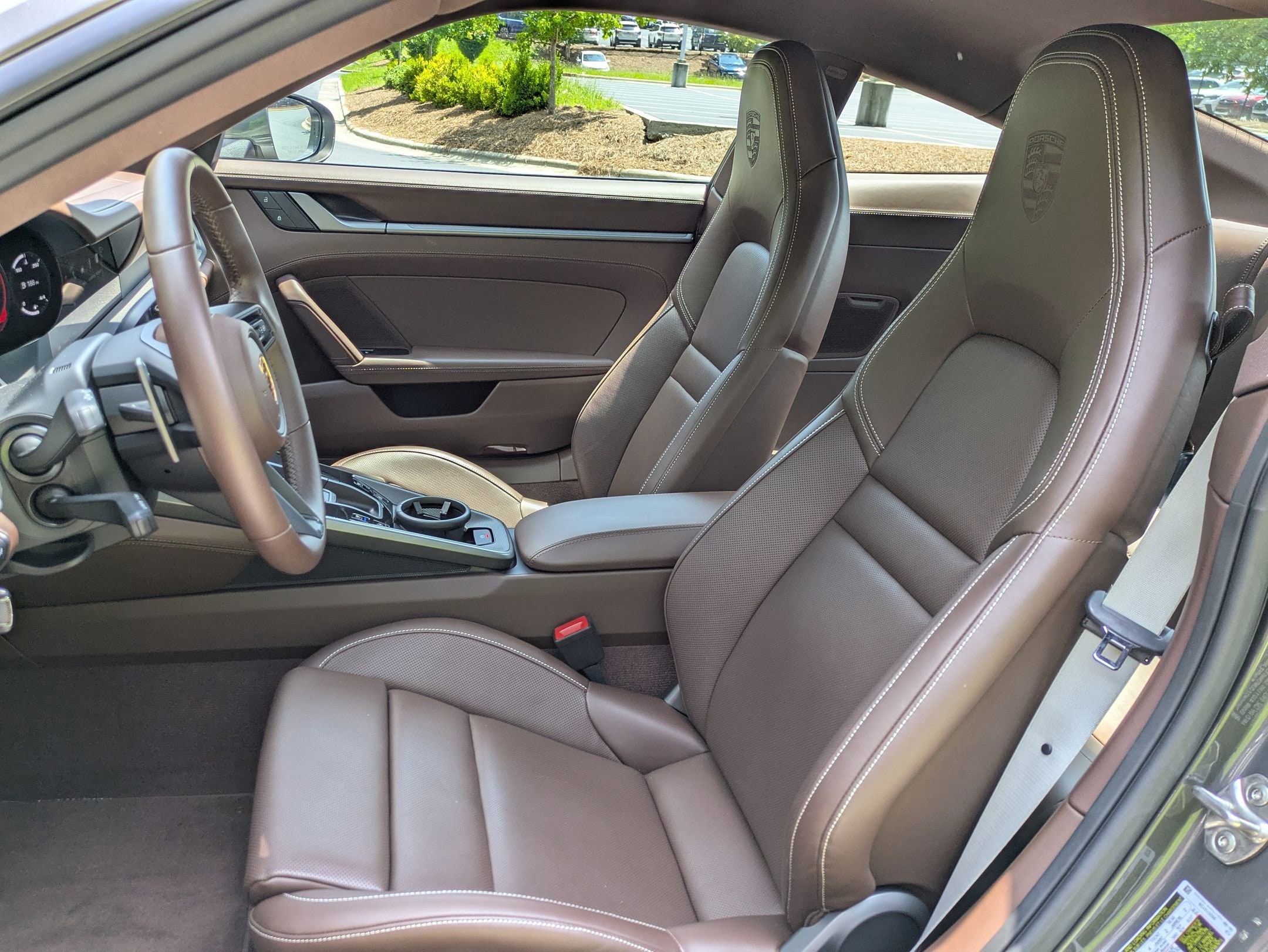 2024 Porsche 911 Carrera photo 4