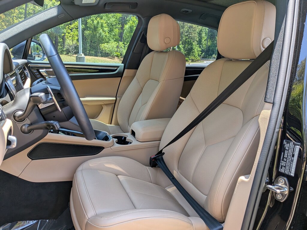 Certified 2025 Porsche Macan SUV
