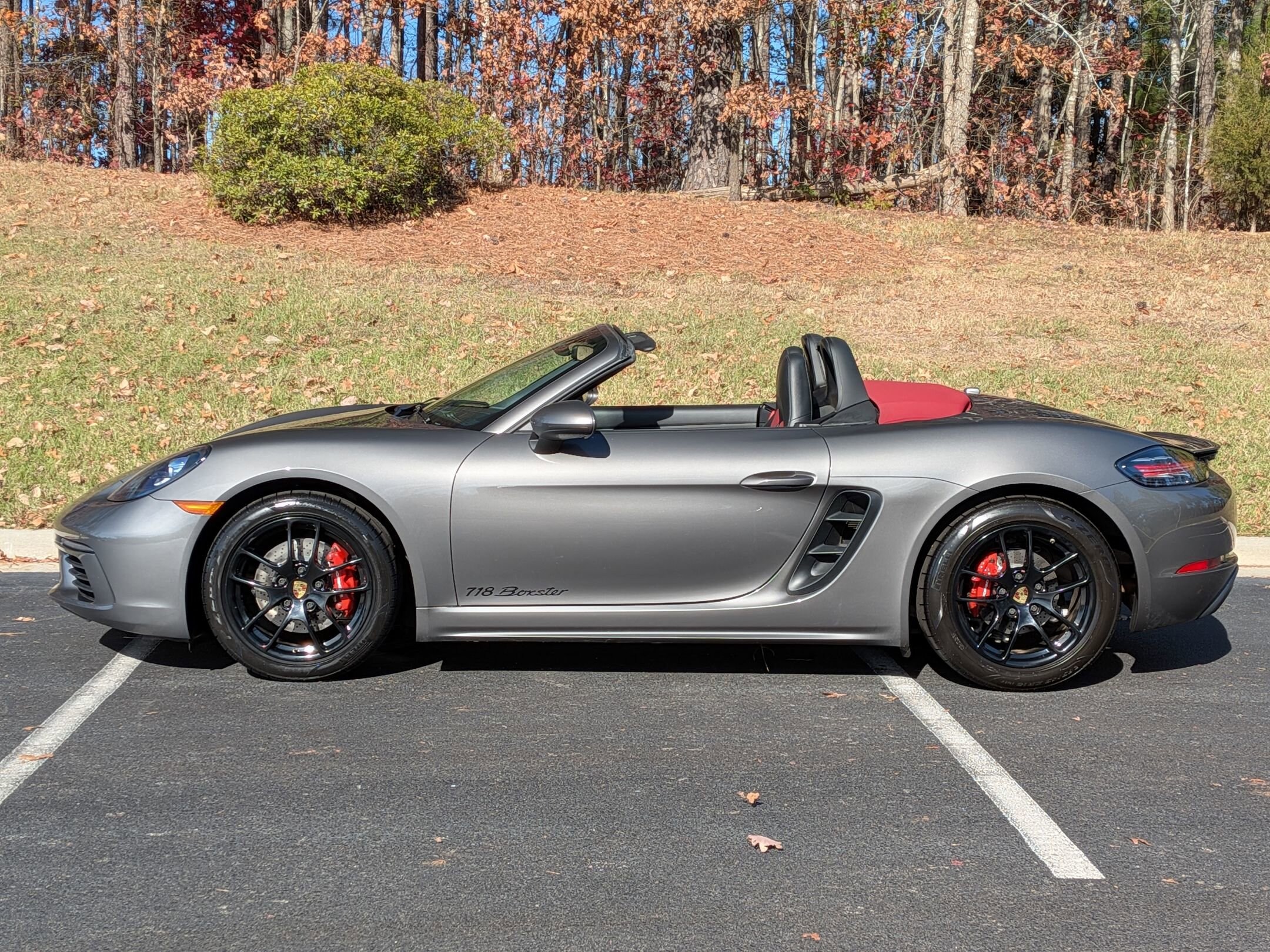 2019 Porsche Boxster photo 2