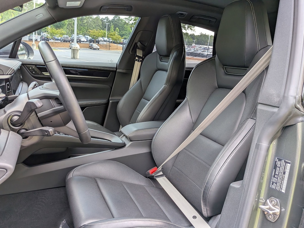 Certified 2025 Porsche Macan Electric SUV