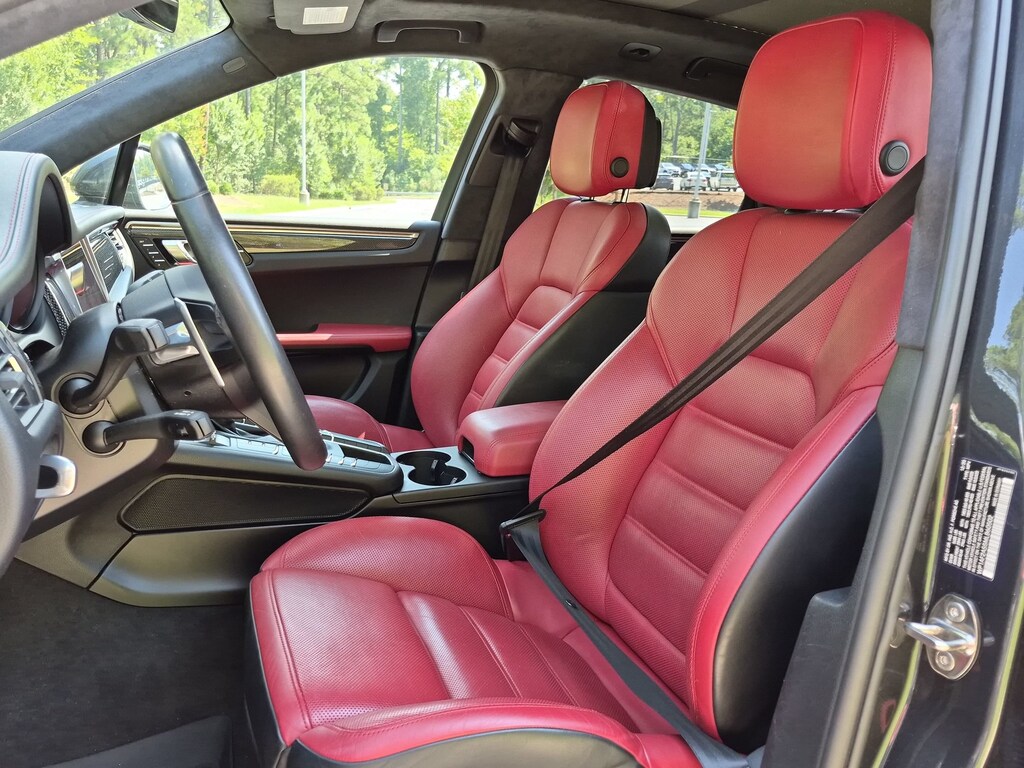 Certified 2021 Porsche Macan Turbo SUV