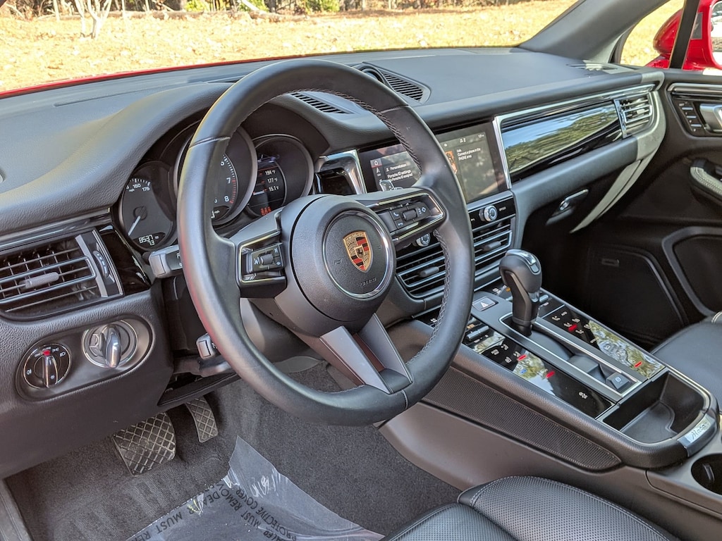 Certified 2025 Porsche Macan SUV