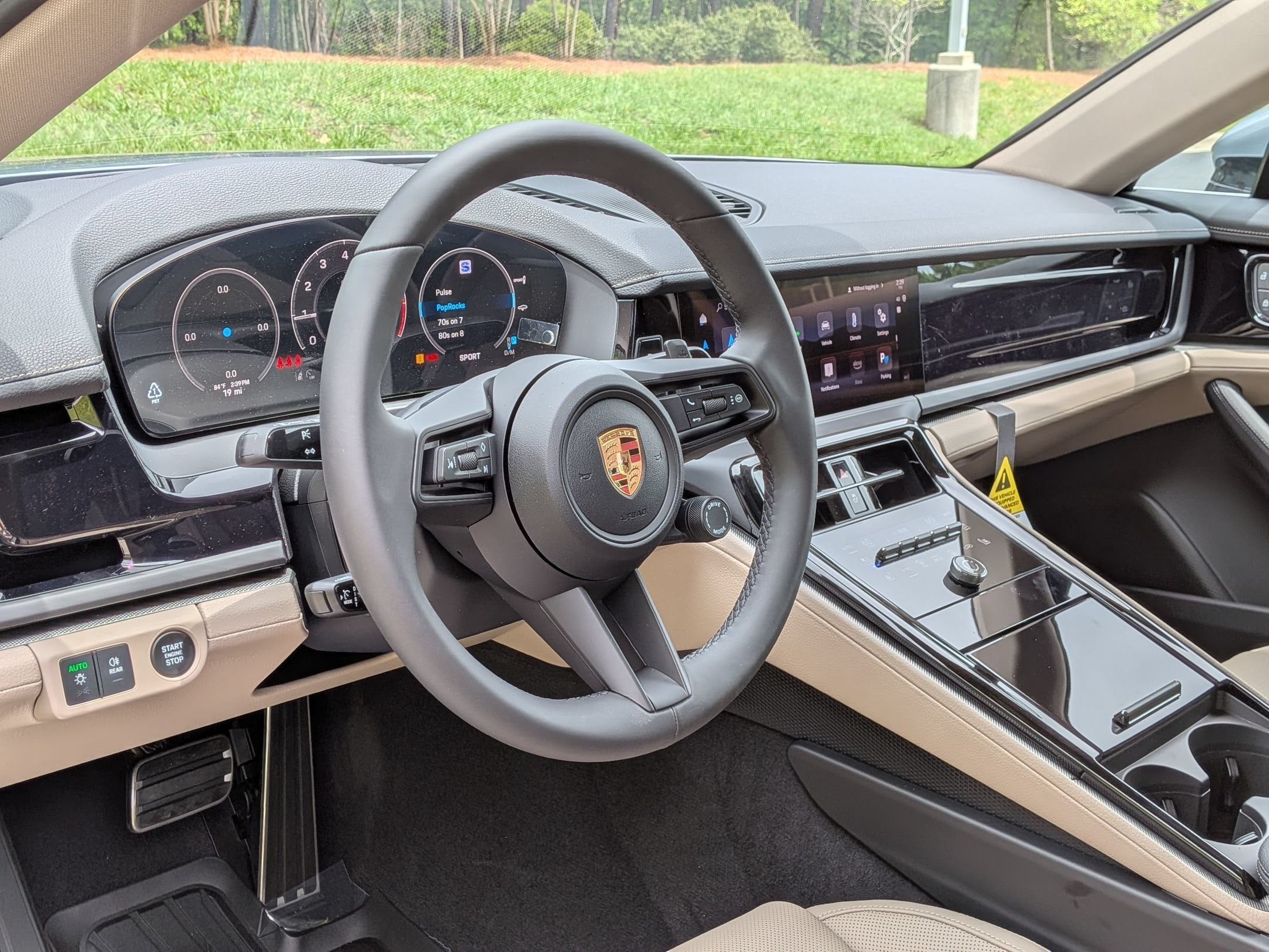 Porsche Panamera 4