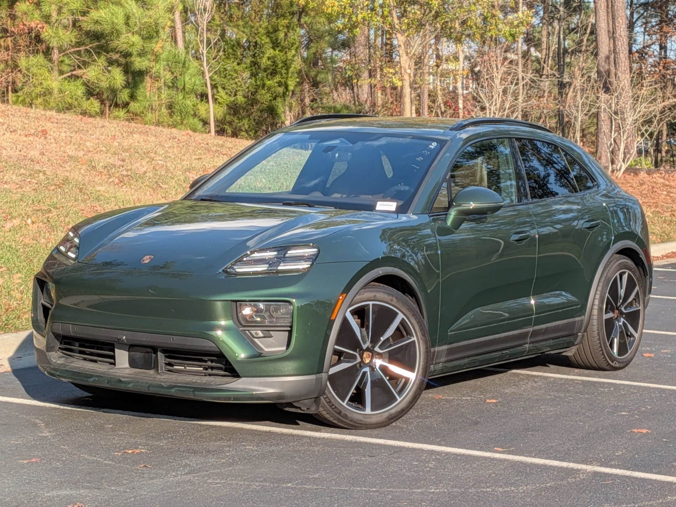2025 Porsche Macan S's photo