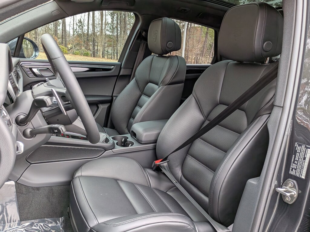 Certified 2026 Porsche Macan SUV