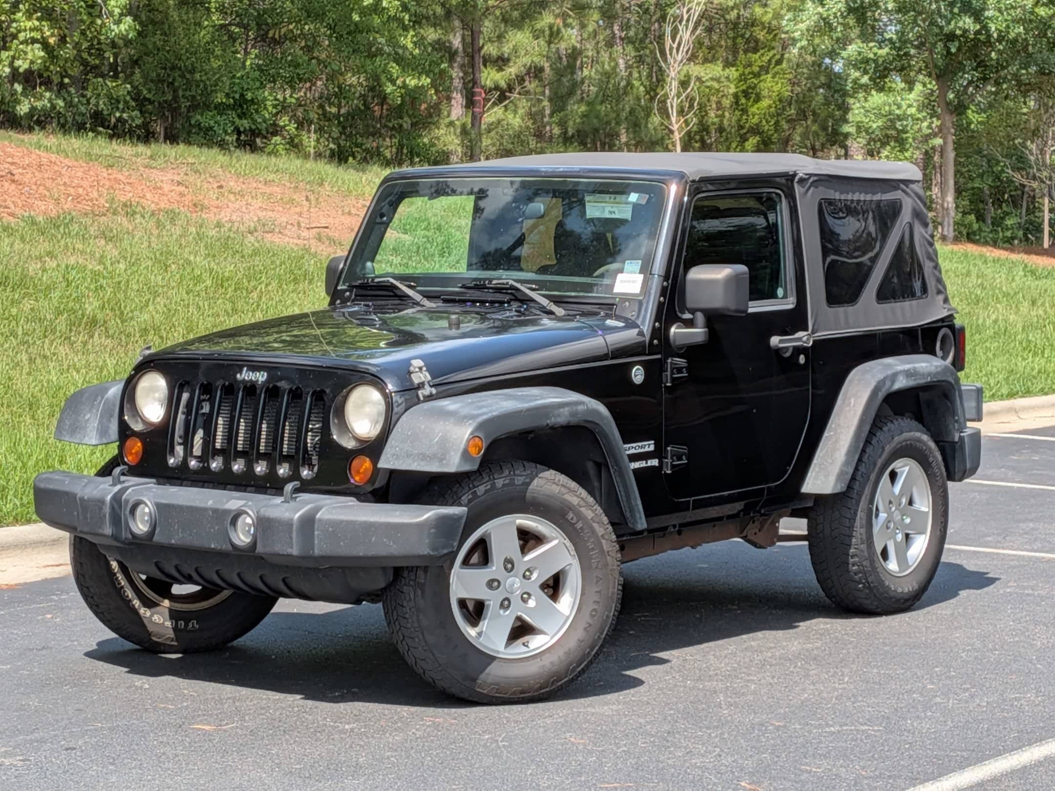 2012 Jeep Wrangler Sport's photo