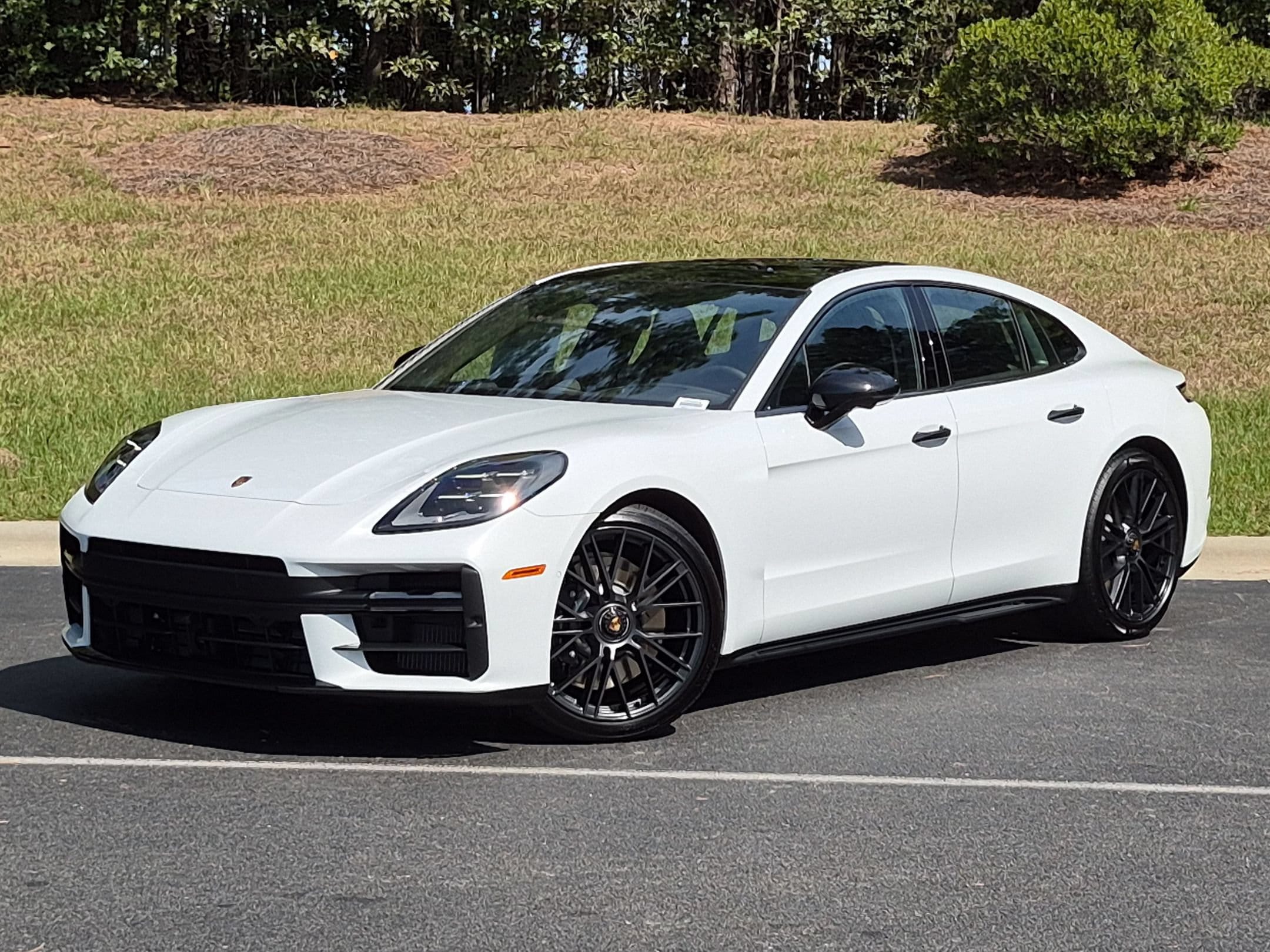 2026 Porsche Panamera GTS 2026 Porsche Panamera GTS