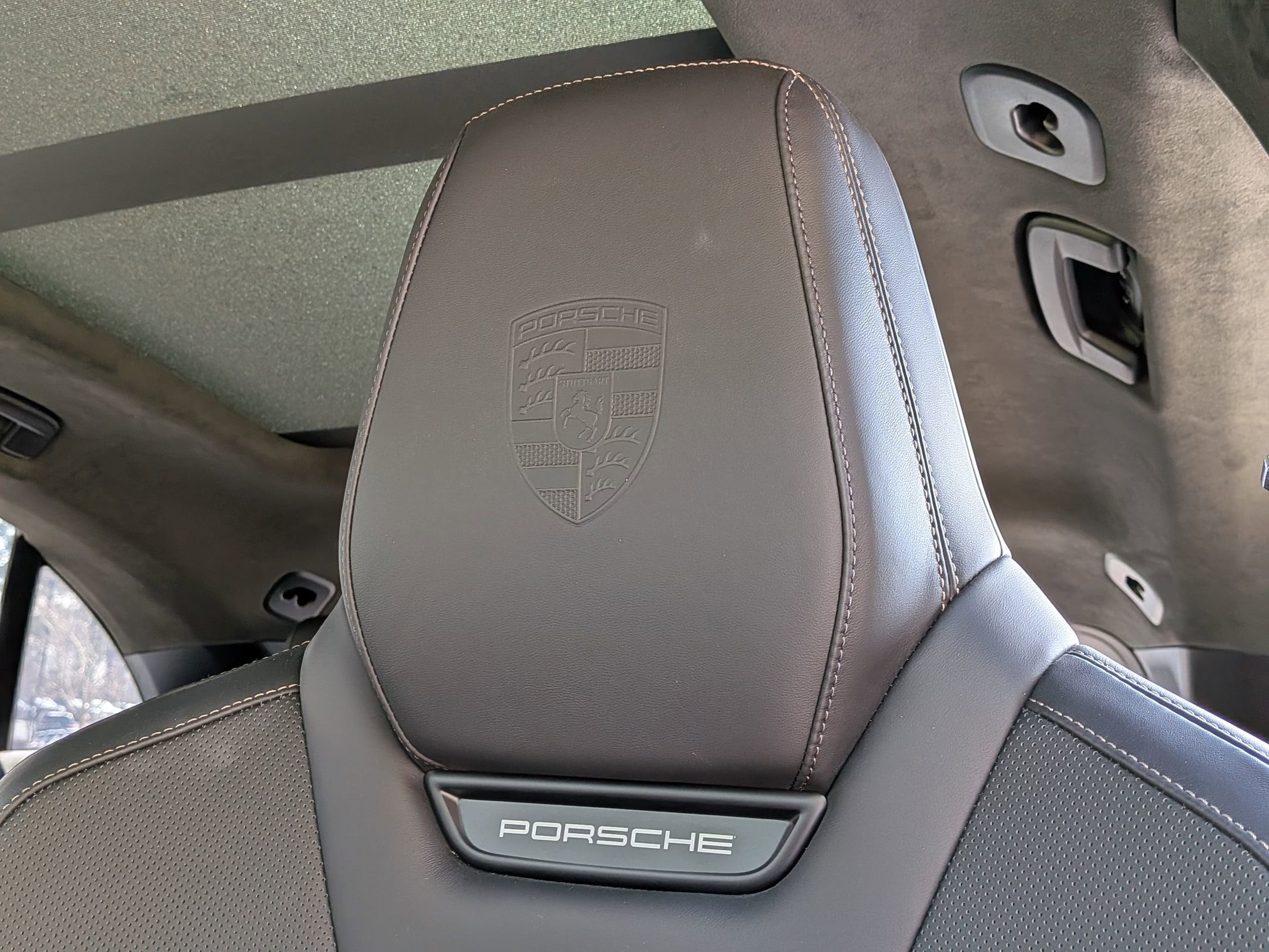 2025 Porsche Macan Electric Turbo photo 5