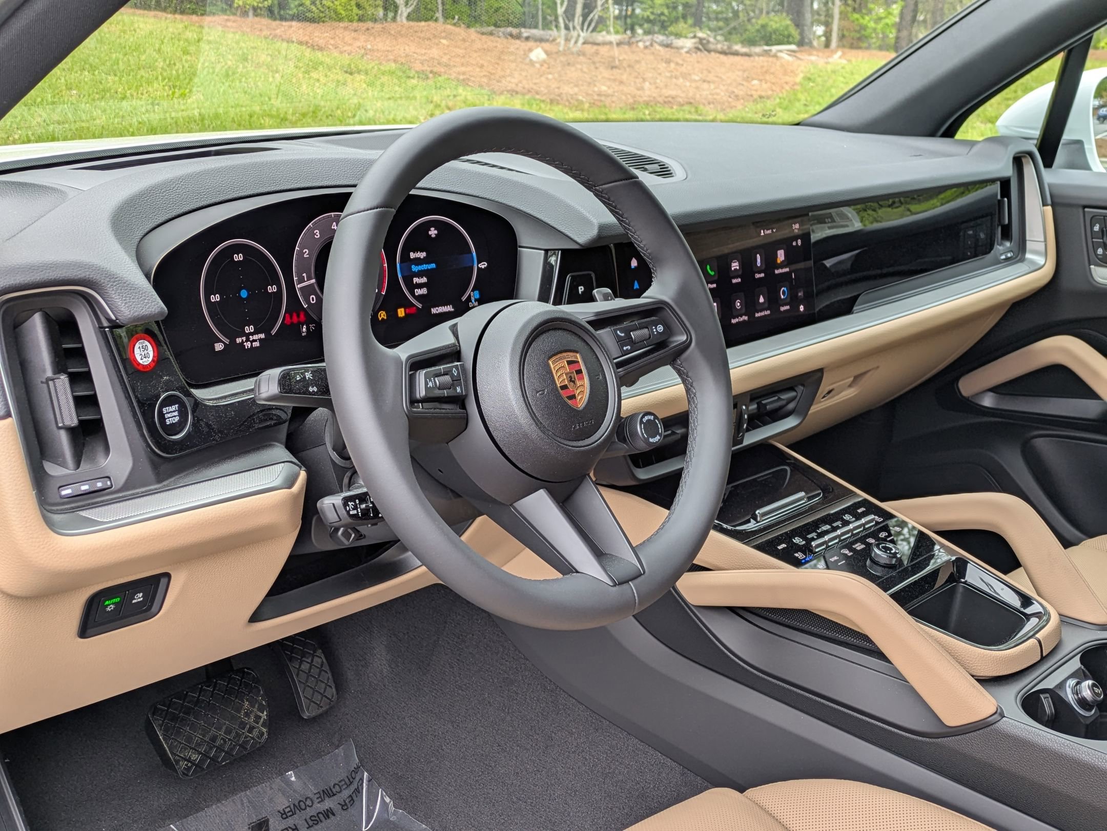 2025 Porsche Cayenne photo 4