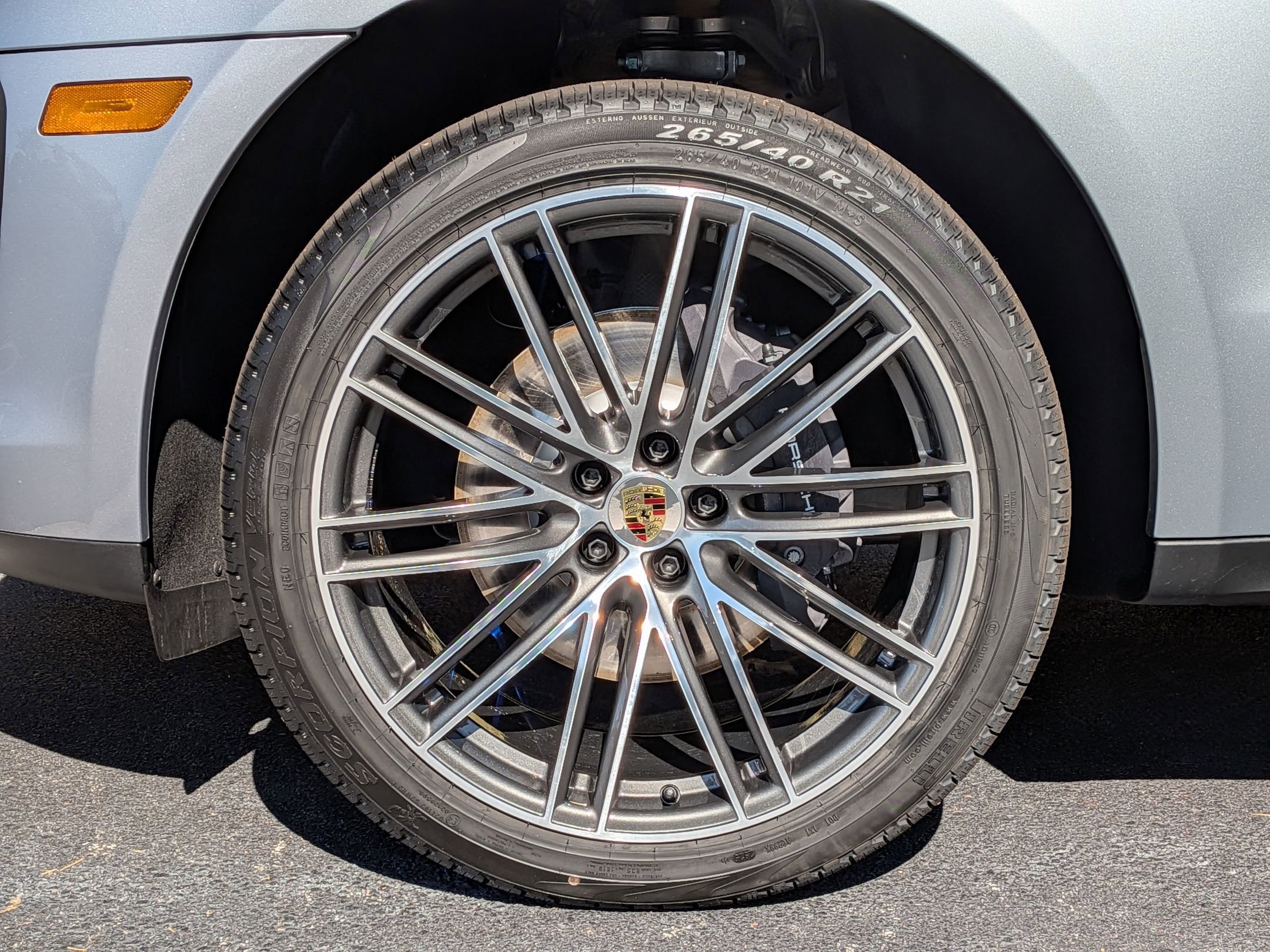 2026 Porsche Macan T - Photo 36