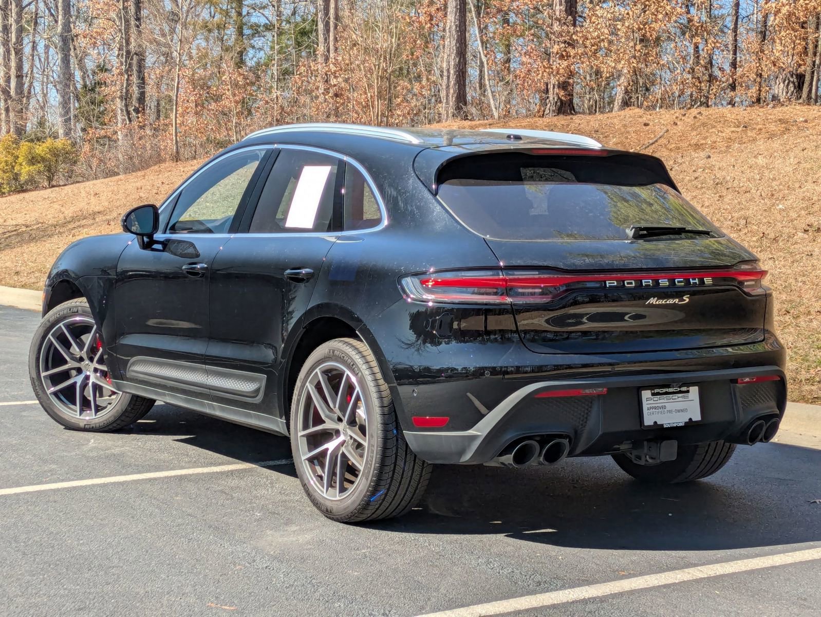 2024 Porsche Macan S photo 3