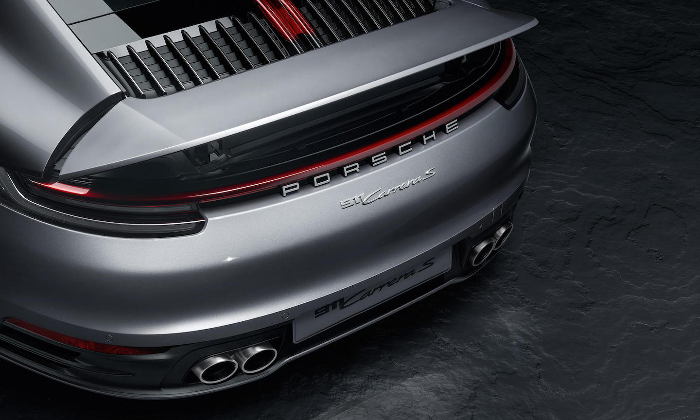 2020 Porsche 911 Spoiler Feature